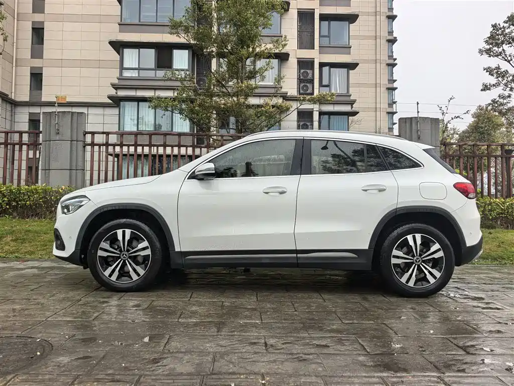 Mercedes-Benz GLA 2021 — фото 25