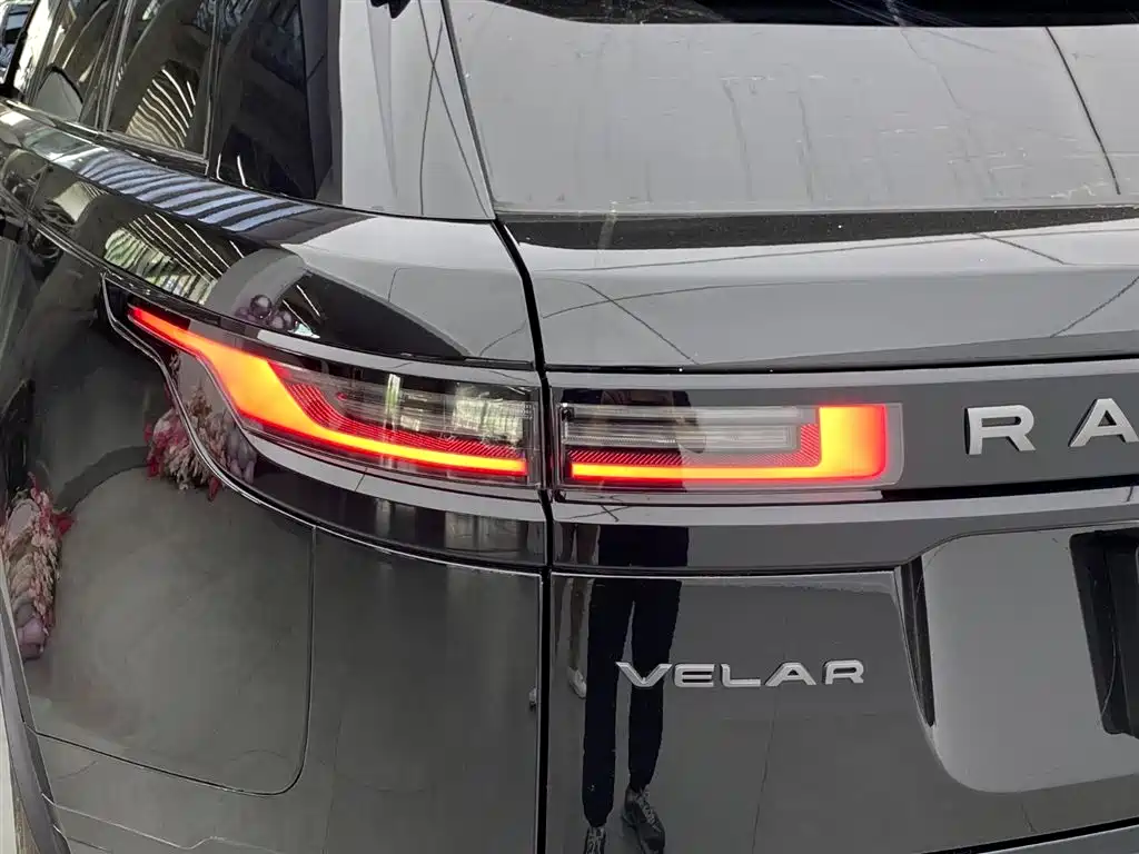 Land Rover Velar 2024 — фото 11