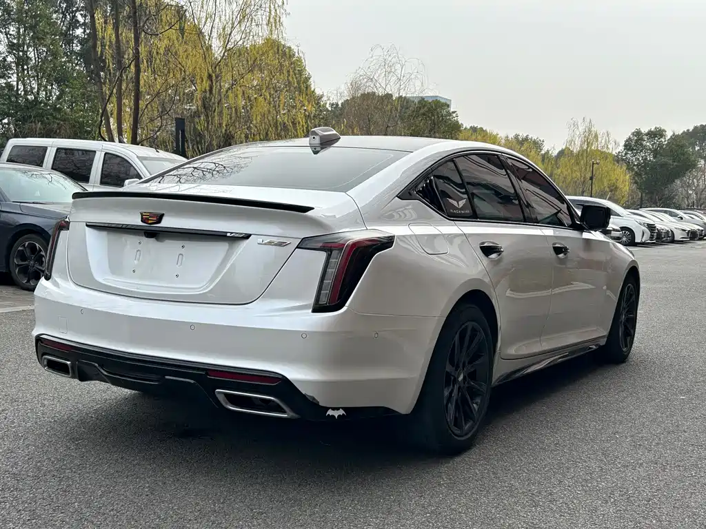 Cadillac CT5 2024 — фото 12