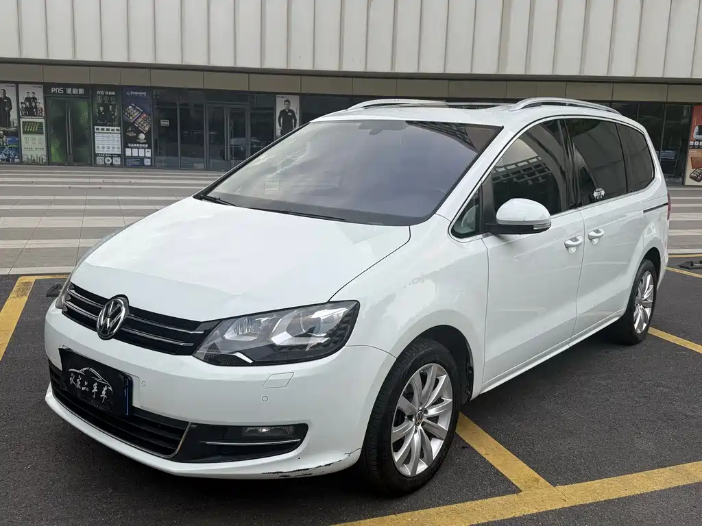 Volkswagen Sharan 2015 — фото 1