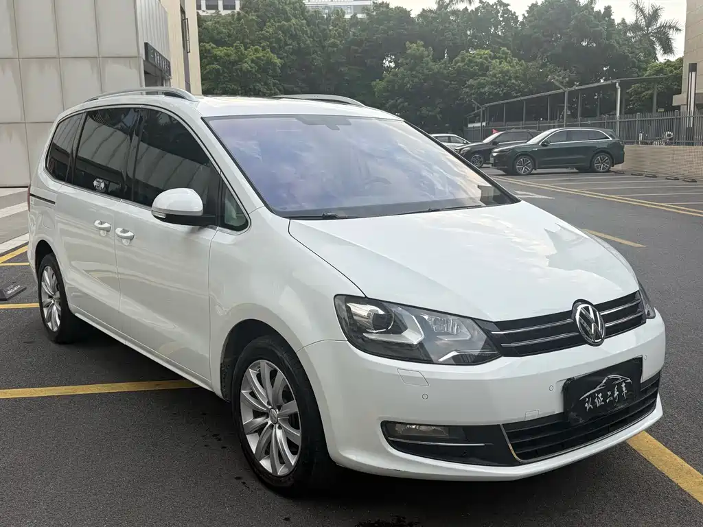 Volkswagen Sharan 2015 — фото 3