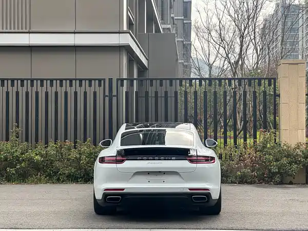 Porsche Panamera 2017