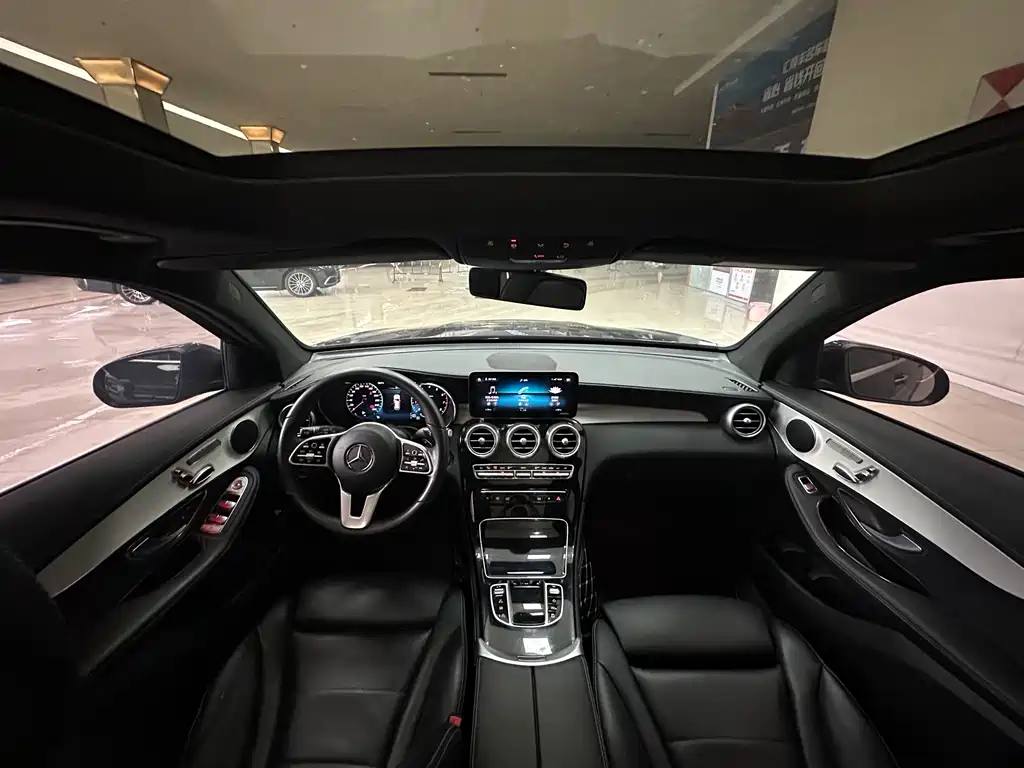 Mercedes-Benz GLC 2021 — фото 16