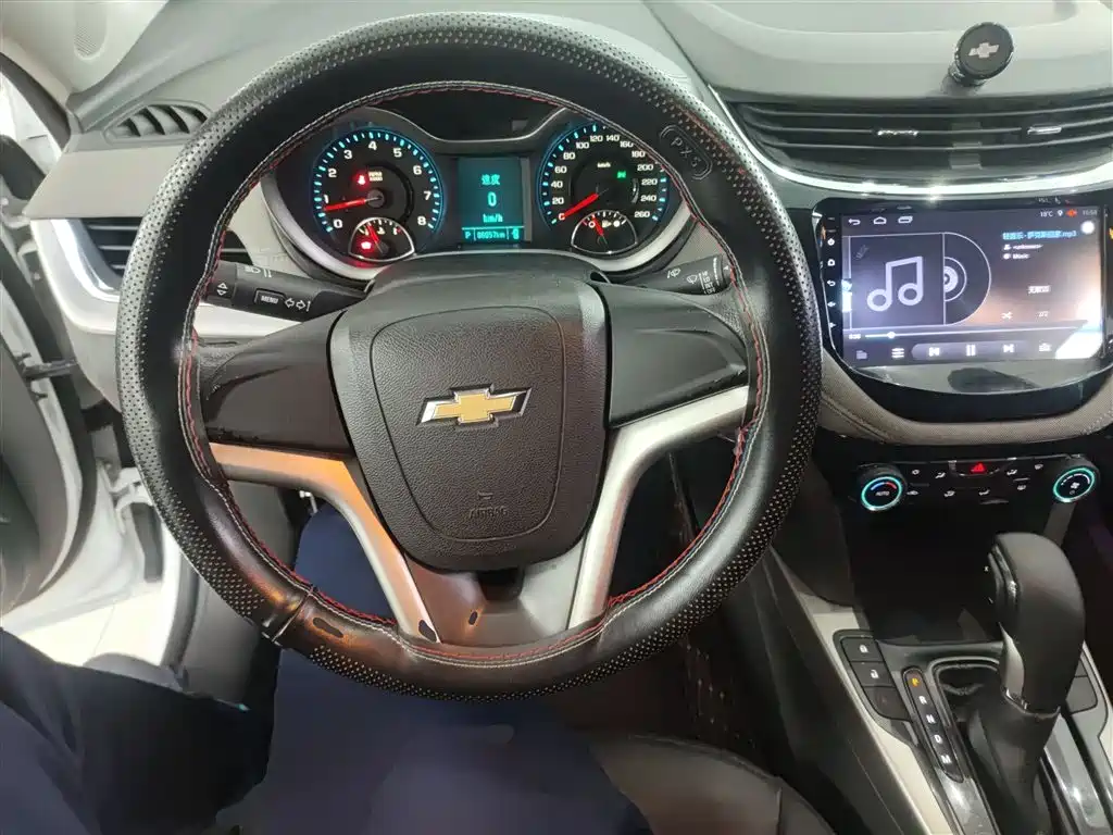 Chevrolet Malibu 2016 — фото 11