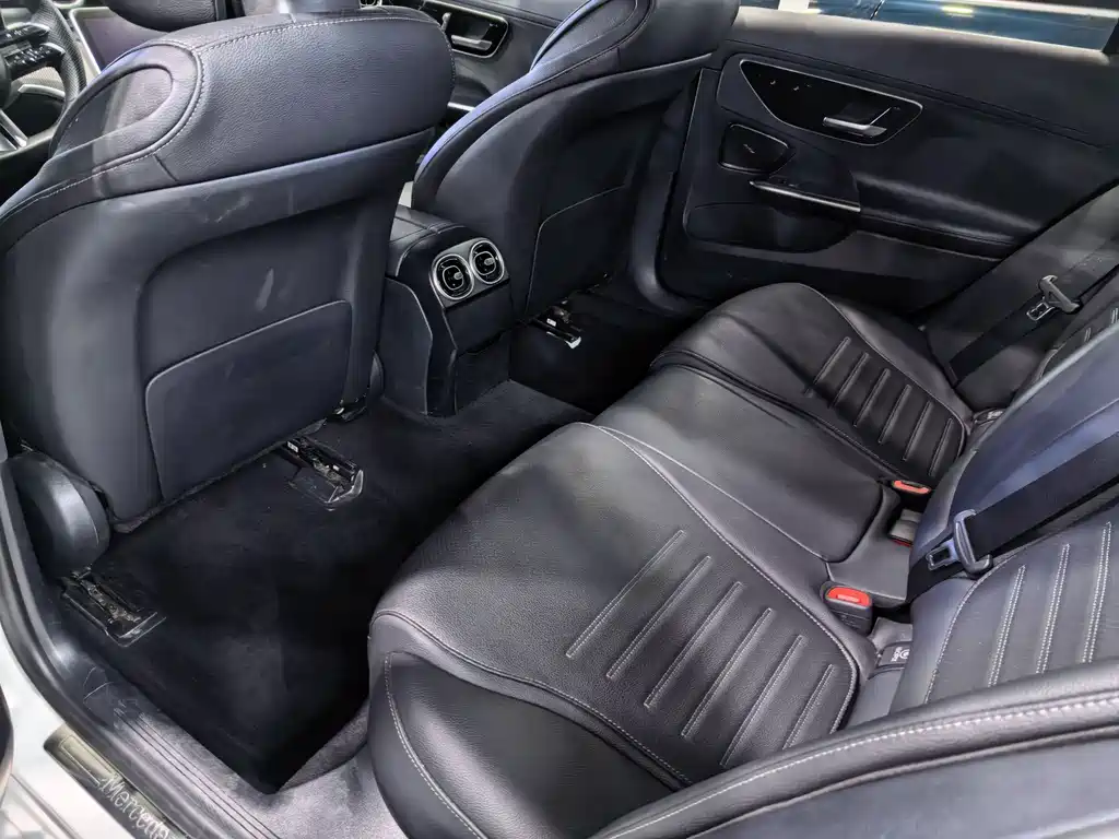 Mercedes-Benz C-Class 2022 — фото 13