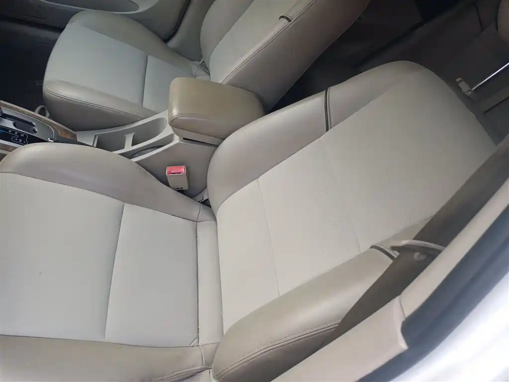 Buick Excelle 2015 — фото 15