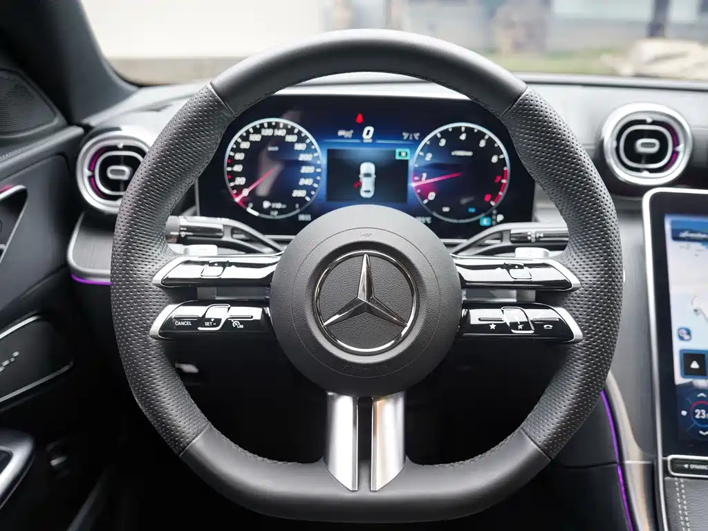Mercedes-Benz C-Class 2024 — фото 18
