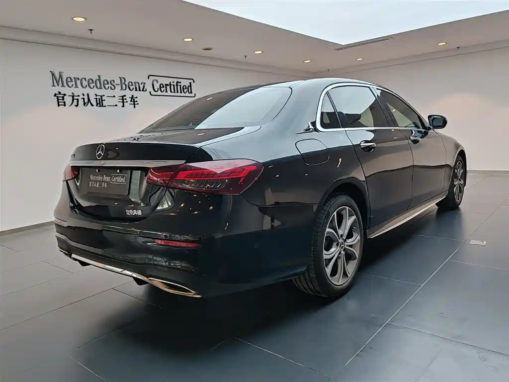Mercedes-Benz E-Class 2021