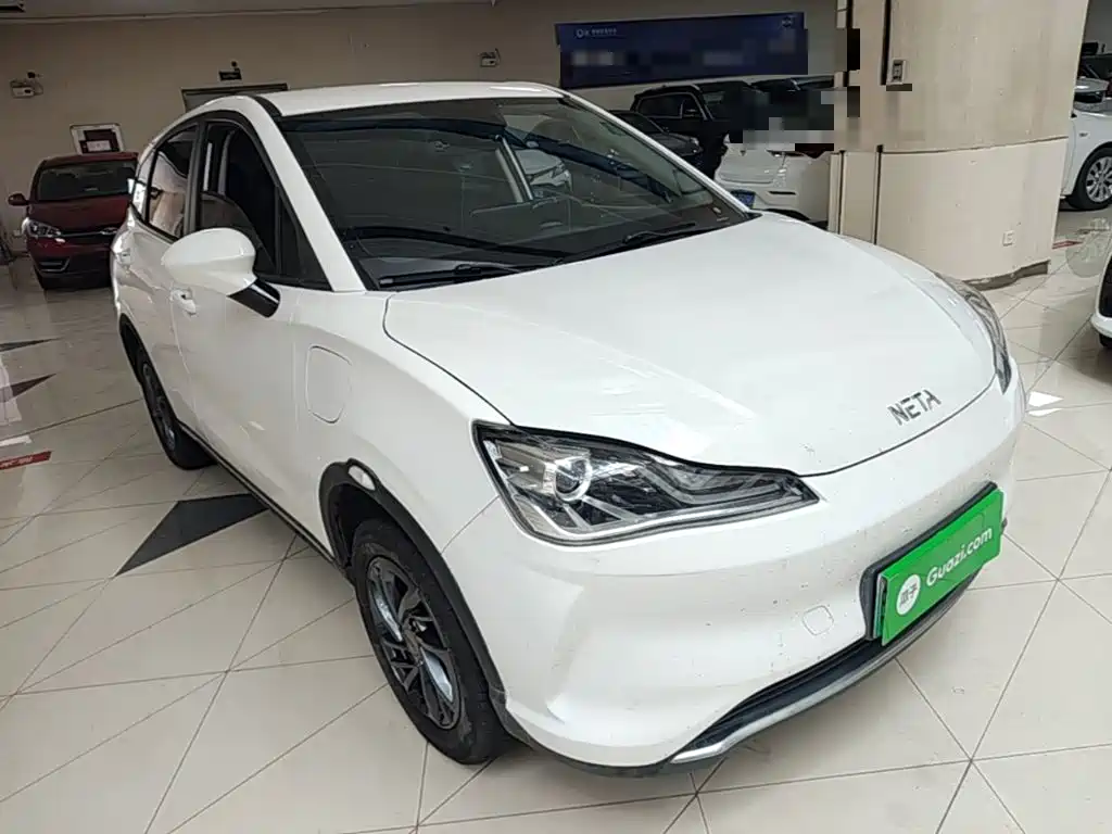 Neta V 2022