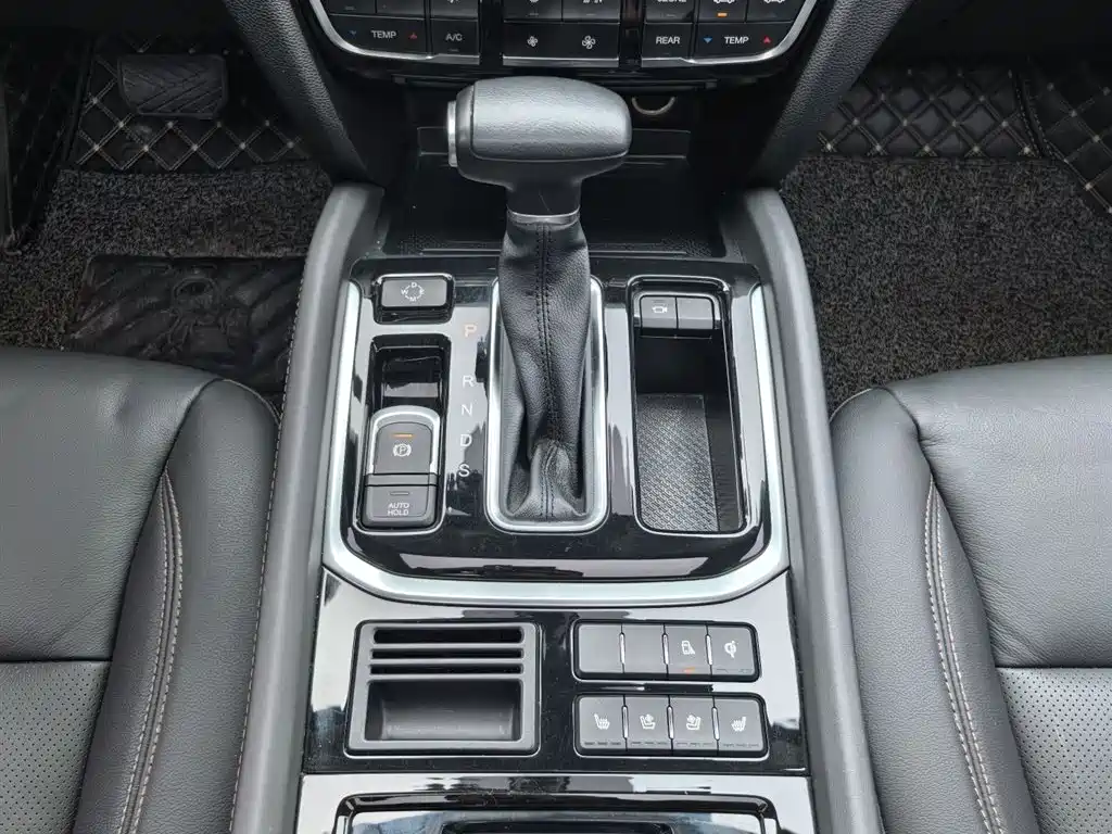 GAC Motor Trumpchi GS8 2019 — фото 7
