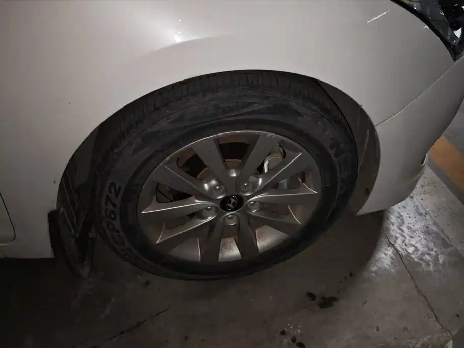 Hyundai Mistra 2015 — фото 6