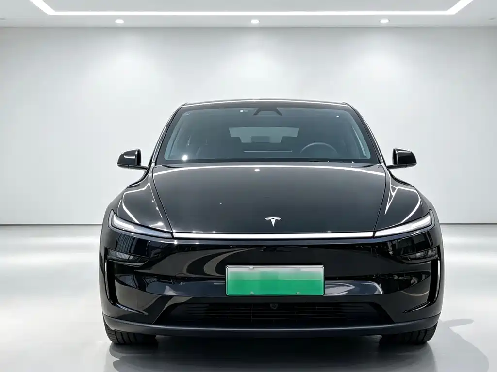 Tesla Model Y 2026 — фото 2