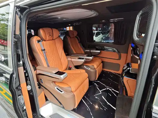Mercedes-Benz Vito 2024