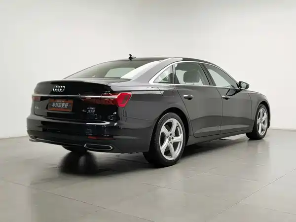 Audi A6L 2022