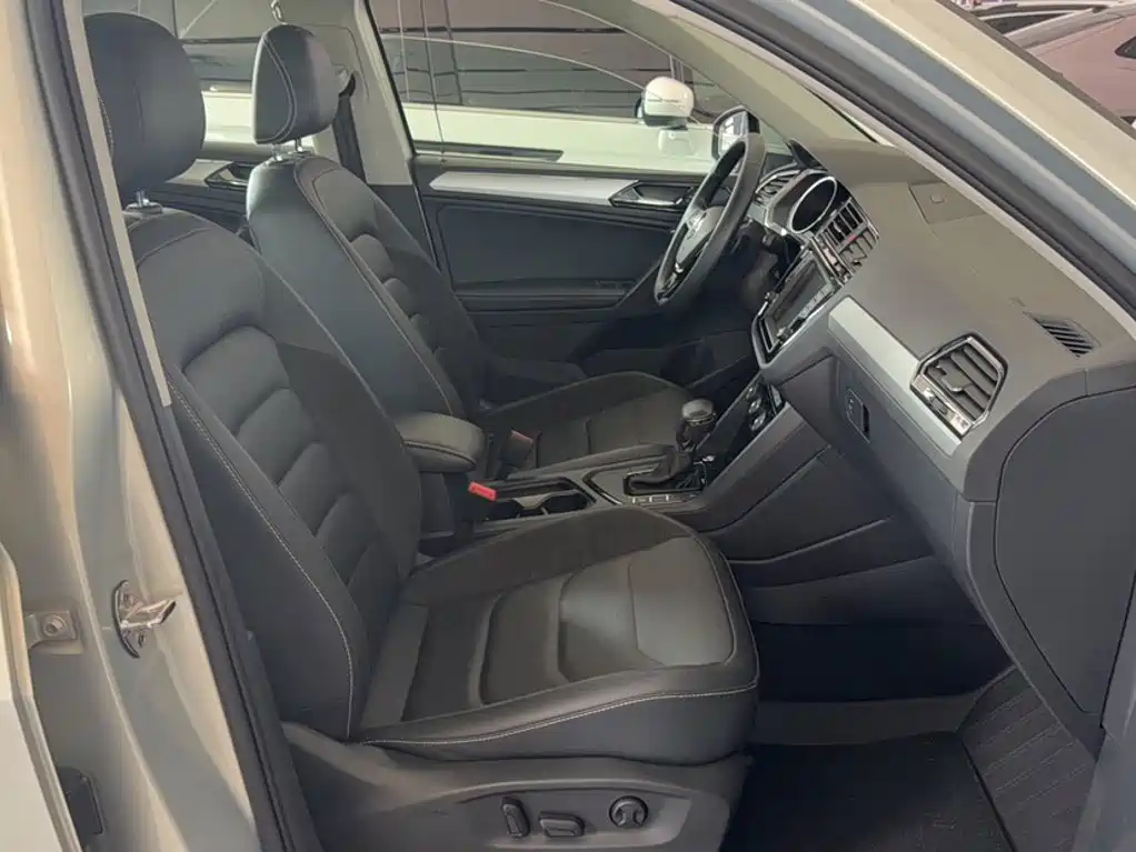 Volkswagen Tiguan L 2019 — фото 13