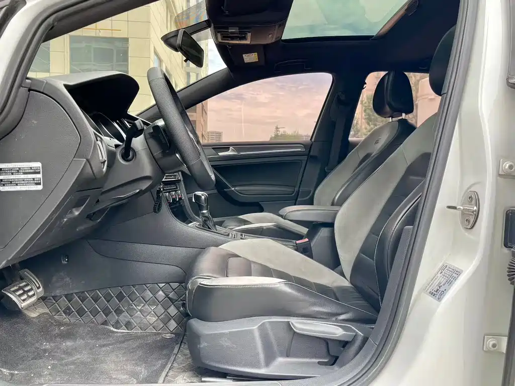 Volkswagen Golf 2016