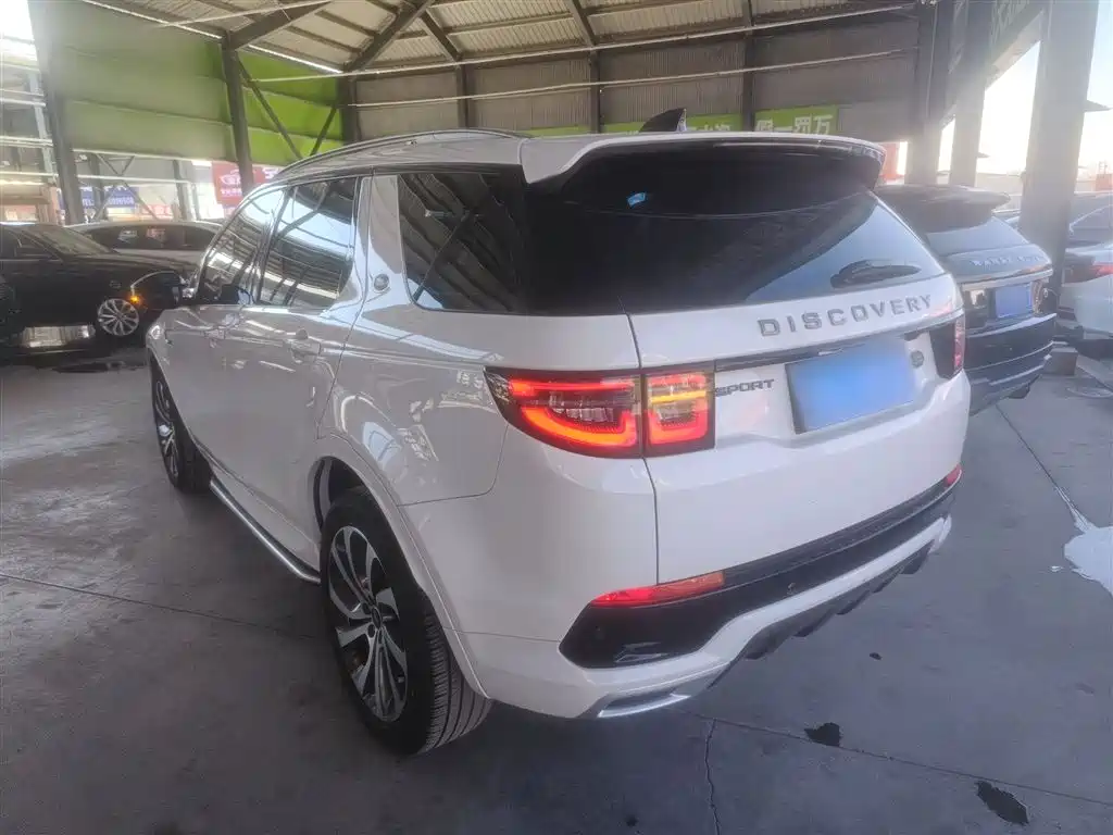 Land Rover Discovery Sport 2023 — фото 5