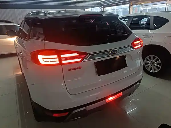 Geely Boyue 2017