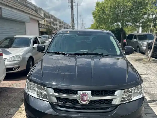 Fiat Viaggio 2012