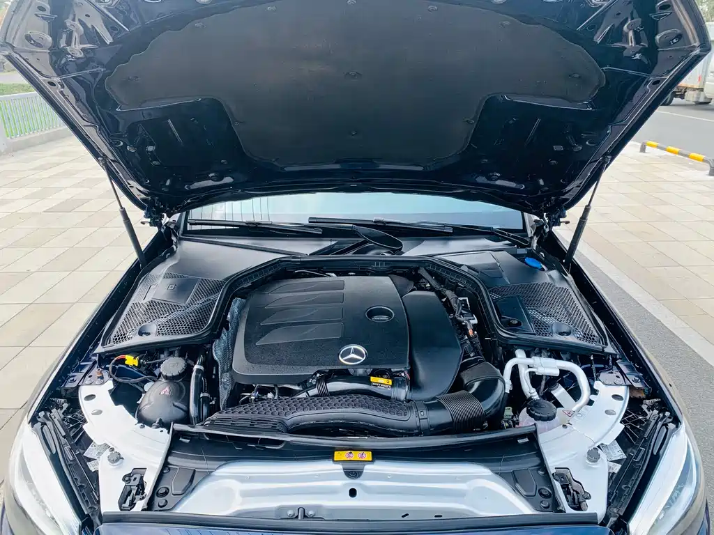 Mercedes-Benz C-Class 2019 — фото 16