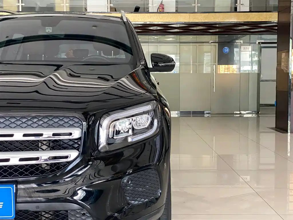 Mercedes-Benz GLB 2021 — фото 18
