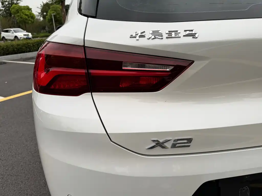 BMW X2 2022 — фото 16