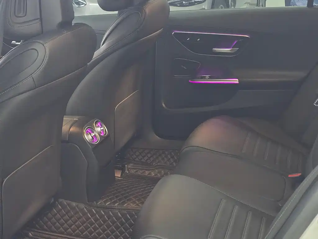 Mercedes-Benz C-Class 2022