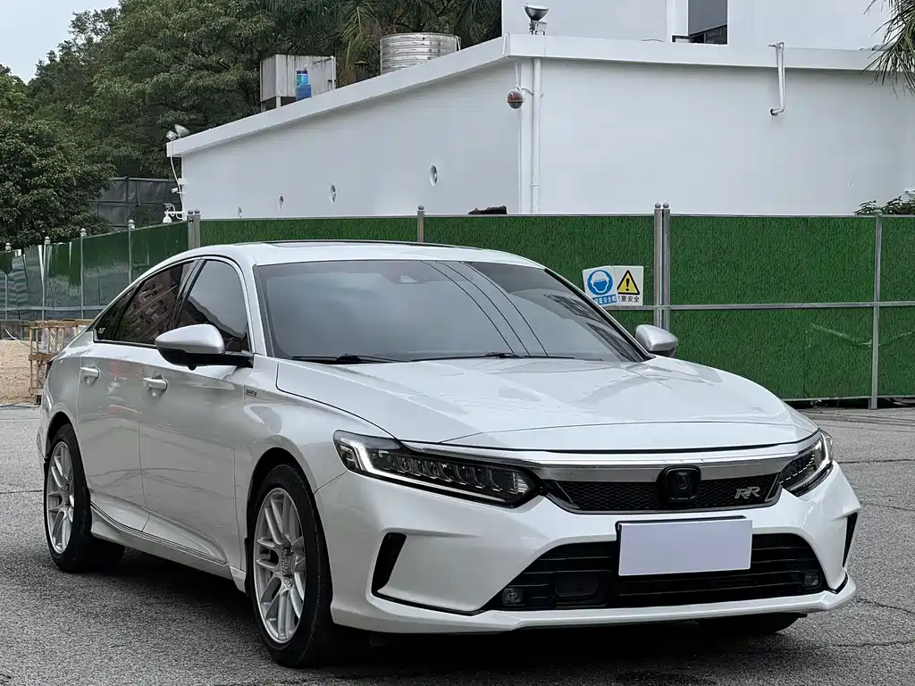 Honda Inspire 2022 — фото 2