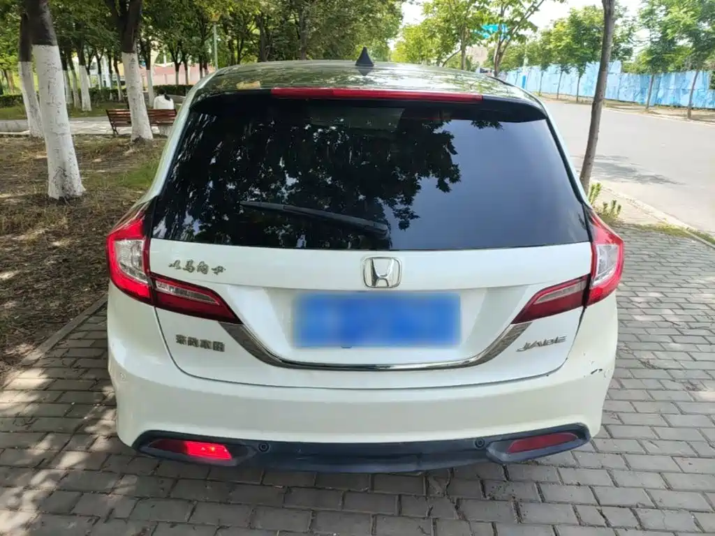 Honda Jade 2016 — фото 6