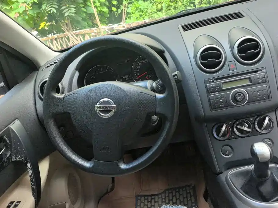 Nissan Qashqai 2011 — фото 15