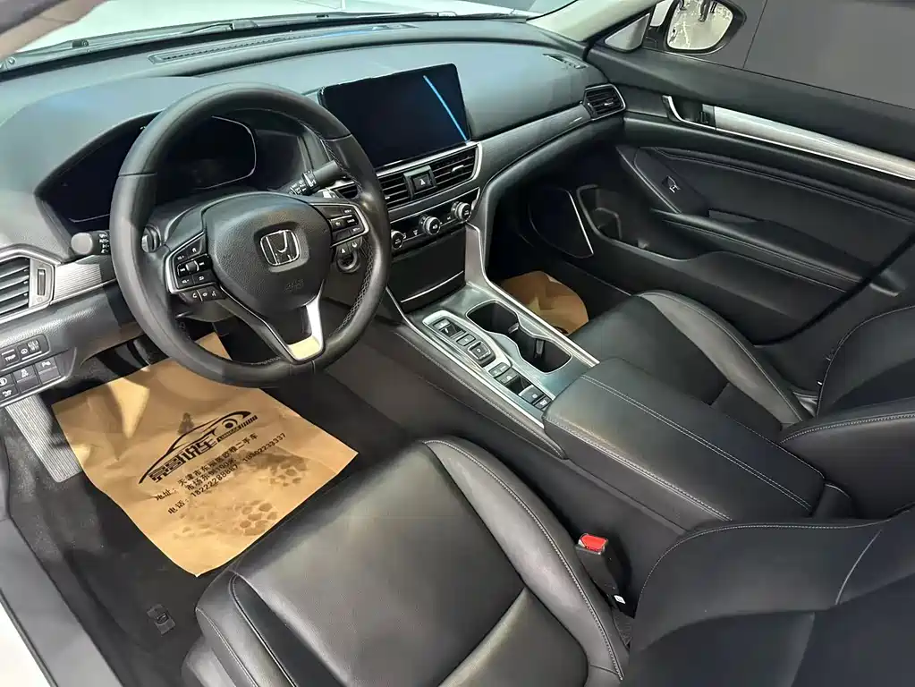 Honda Accord 2022 — фото 11