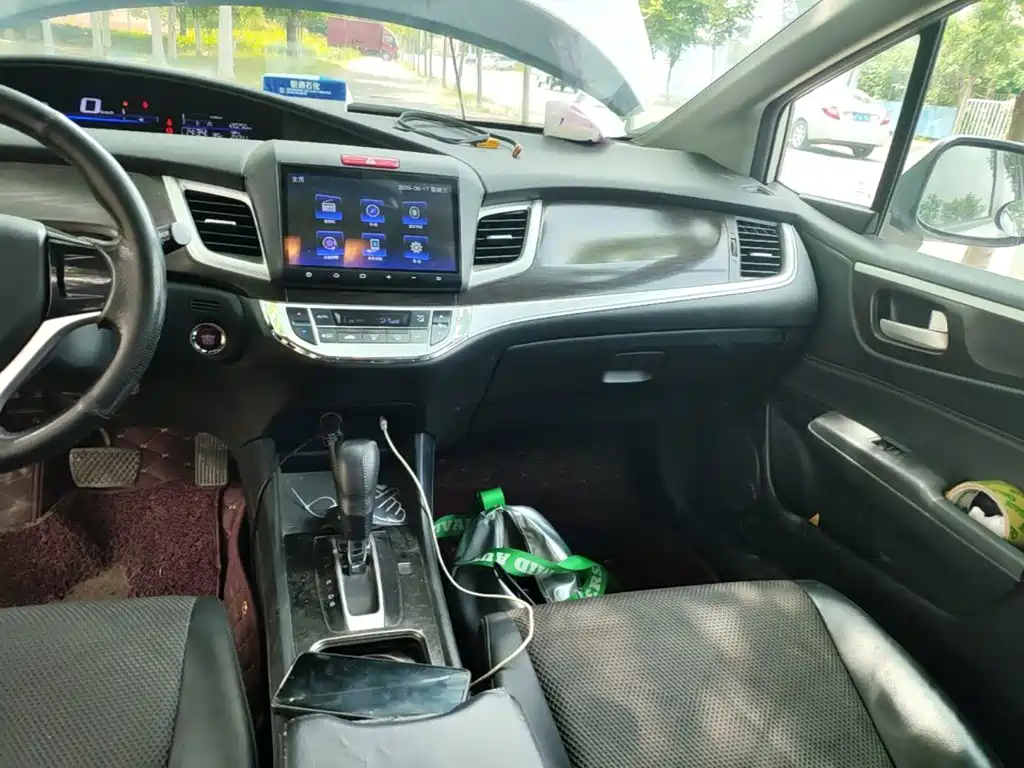 Honda Jade 2016 — фото 13