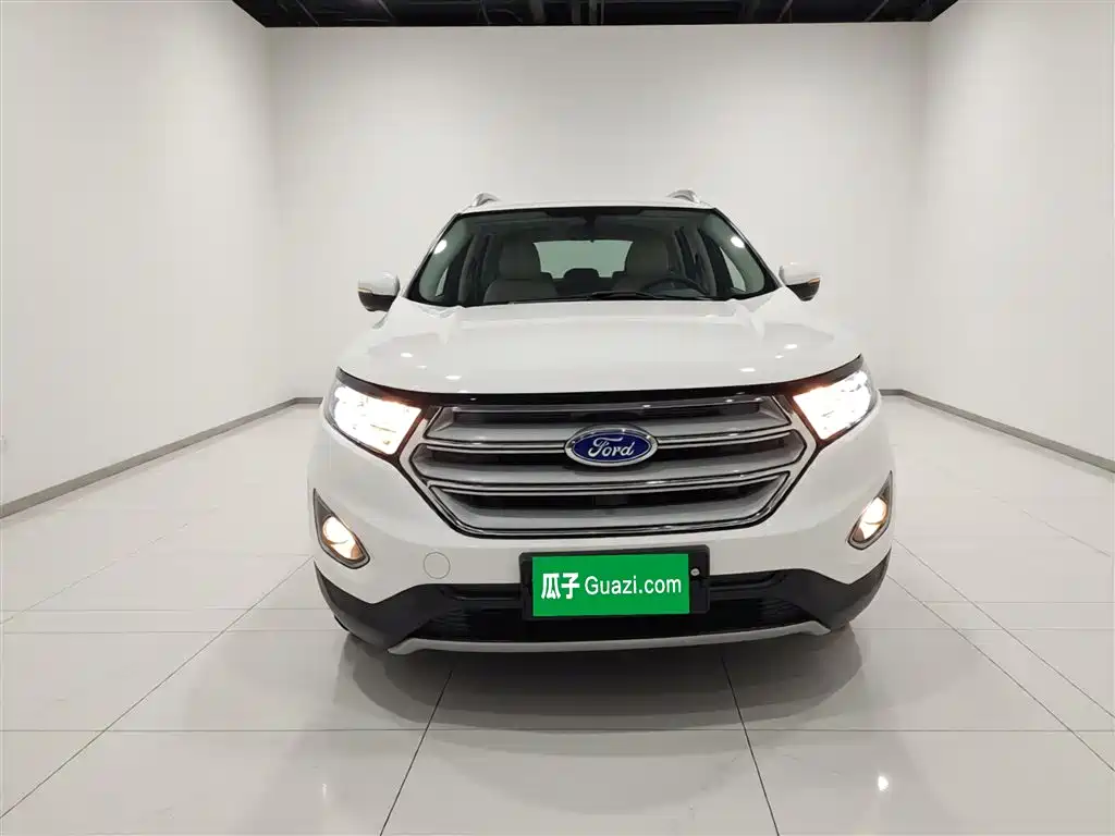 Ford Edge 2018 — фото 3