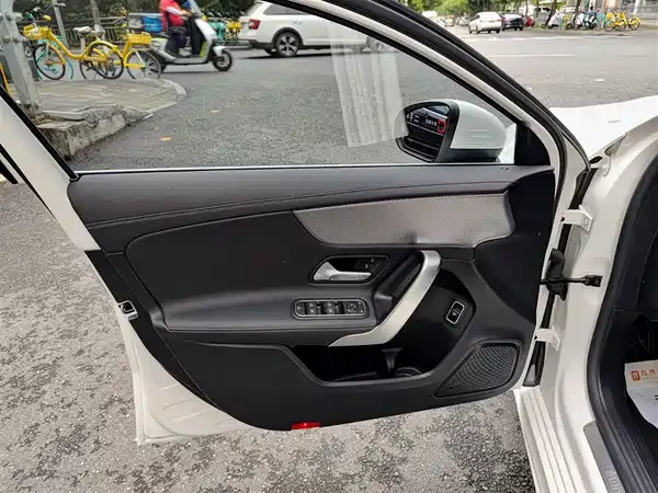 Mercedes-Benz A-Class 2021