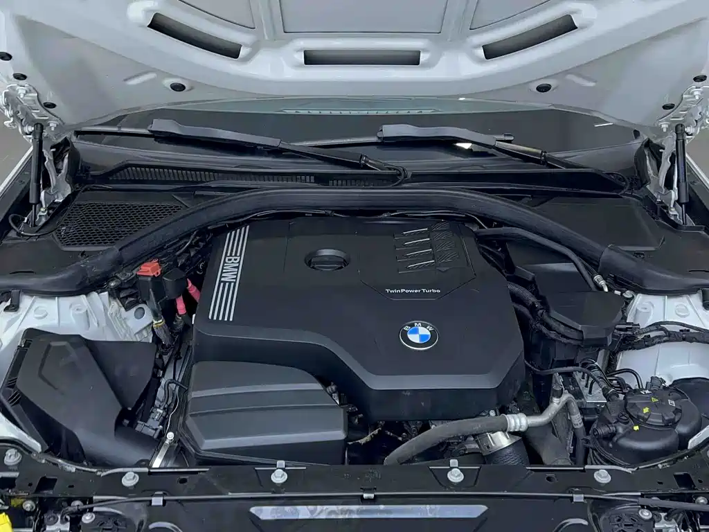 BMW 3 Series 2022 — фото 19