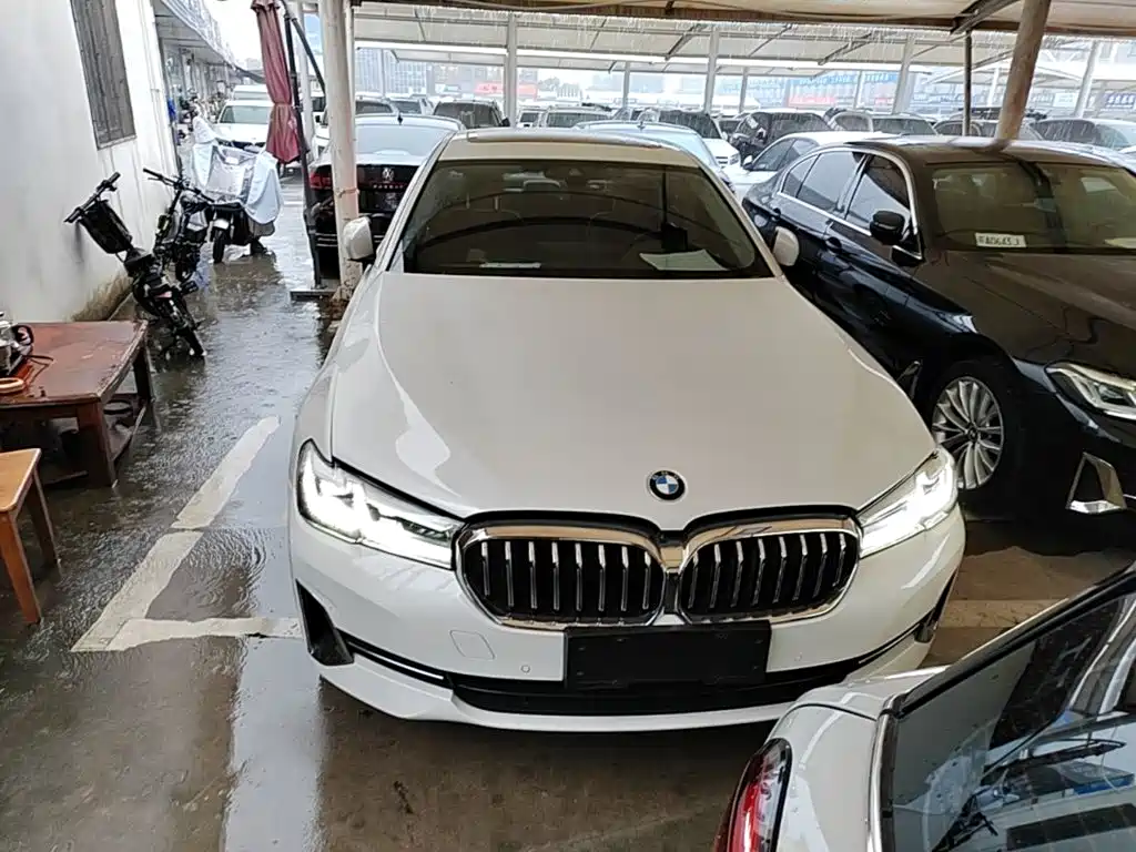 BMW 5 Series 2022