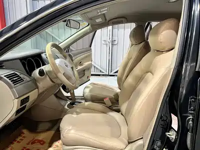 Nissan Sylphy 2012