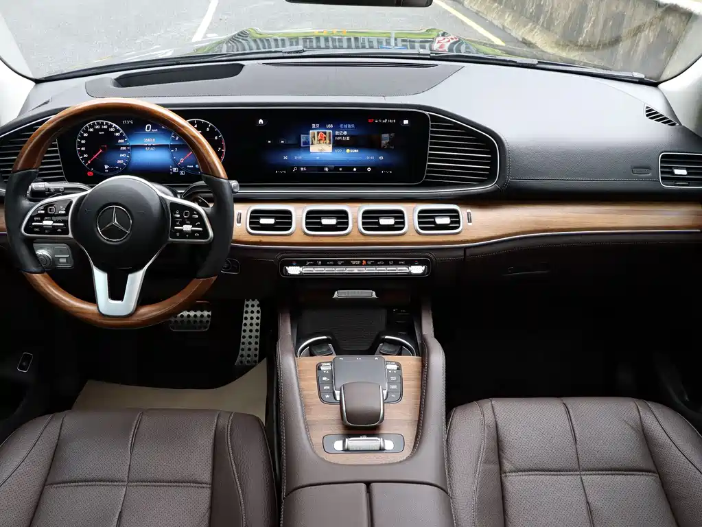 Mercedes-Benz GLS 2023 — фото 15