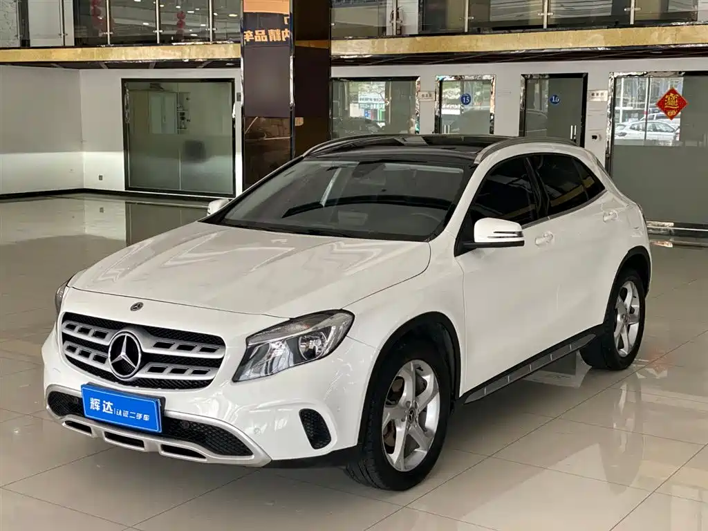 Mercedes-Benz GLA 2017 — фото 1