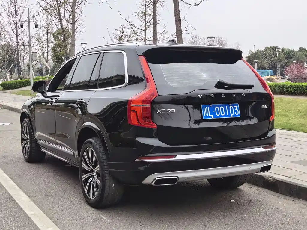 Volvo XC90 2020 — фото 19
