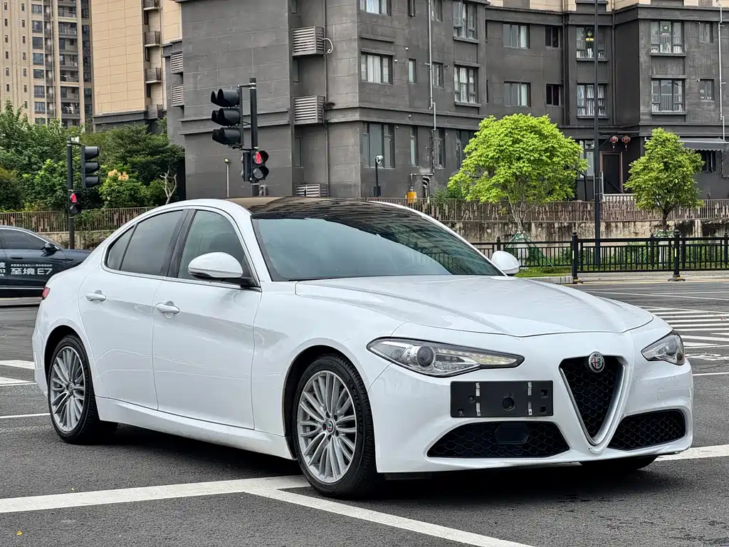 Alfa Romeo Giulia Juliet 2019 — фото 1