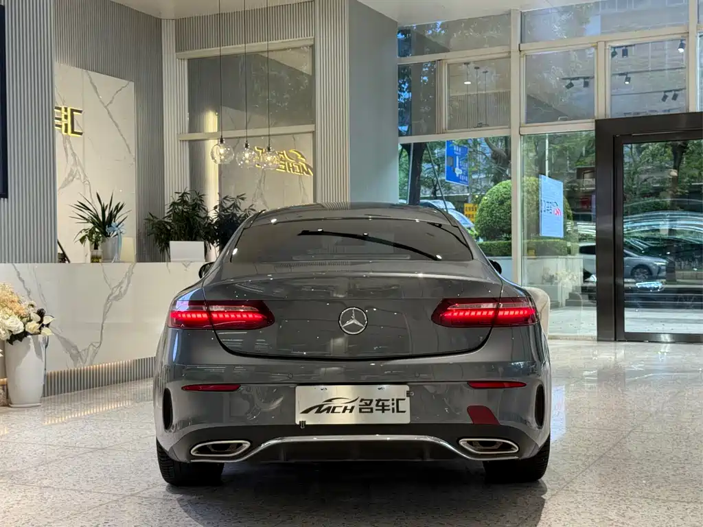 Mercedes-Benz E-Class 2023 — фото 4