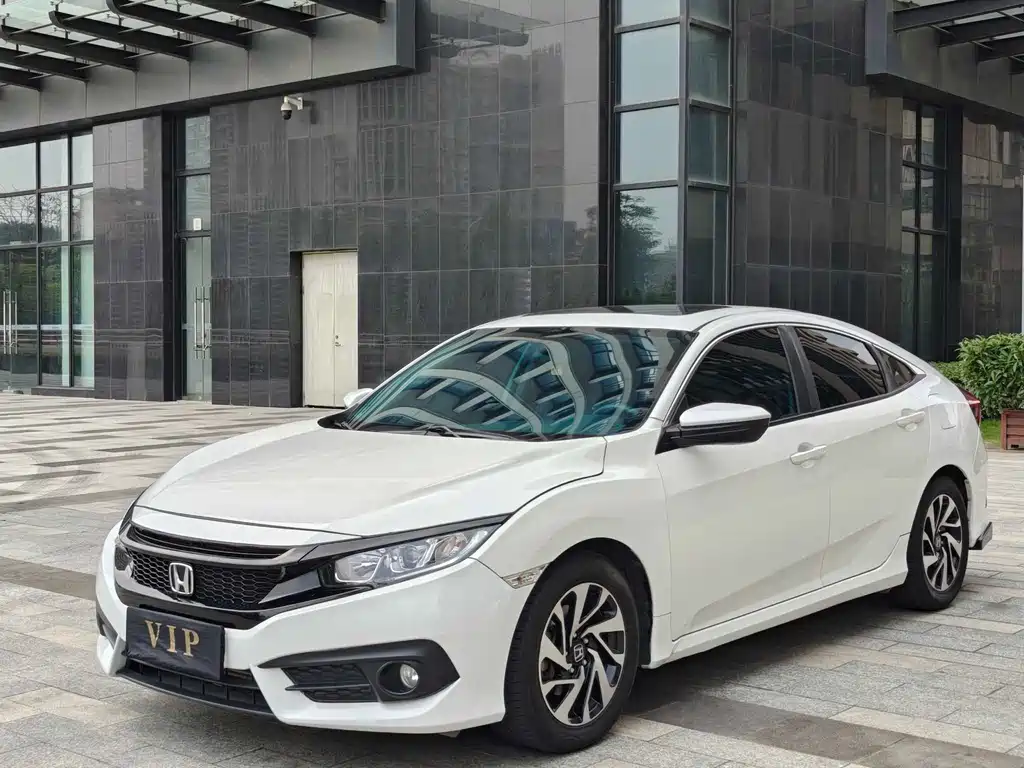 Honda Civic 2018 — фото 3