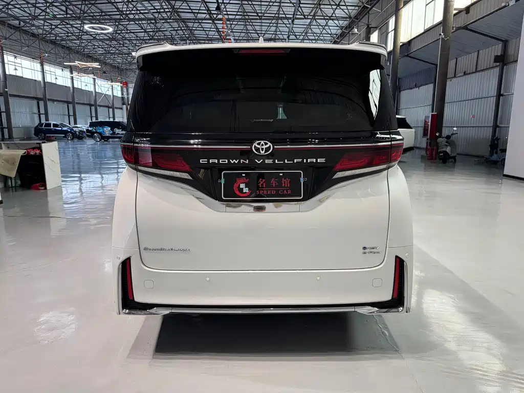 Toyota Vellfire 2023 — фото 5