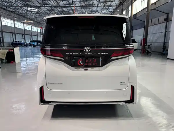 Toyota Vellfire 2023