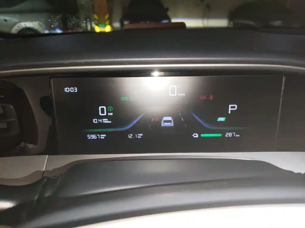 Geely Galaxy Starwish 2025 — фото 12