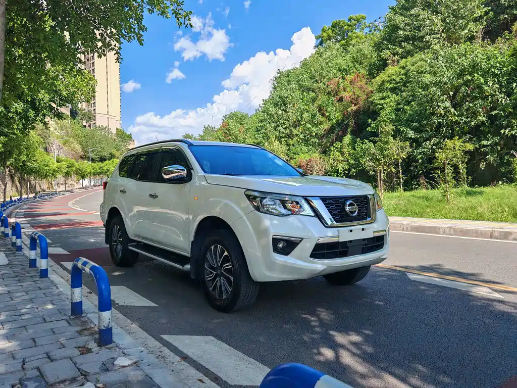 Nissan Terra 2020