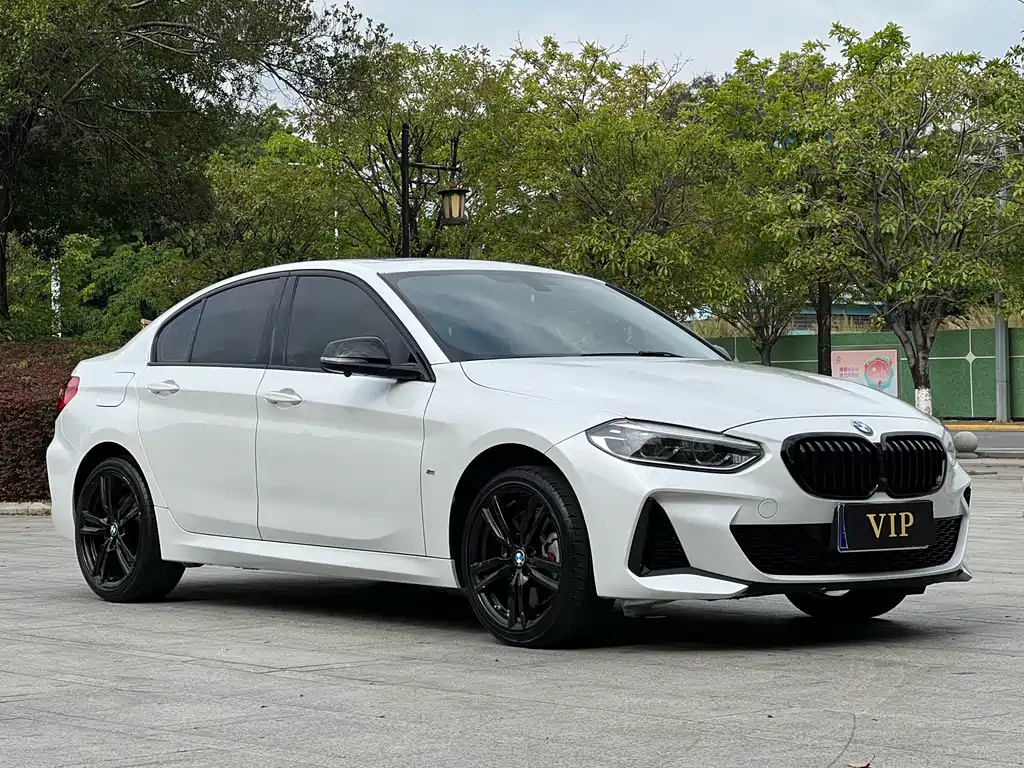 BMW 1 Series 2021