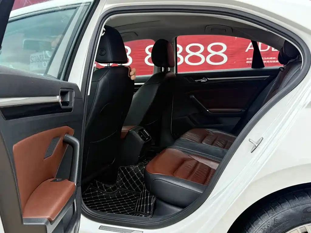 Volkswagen Lamando 2016