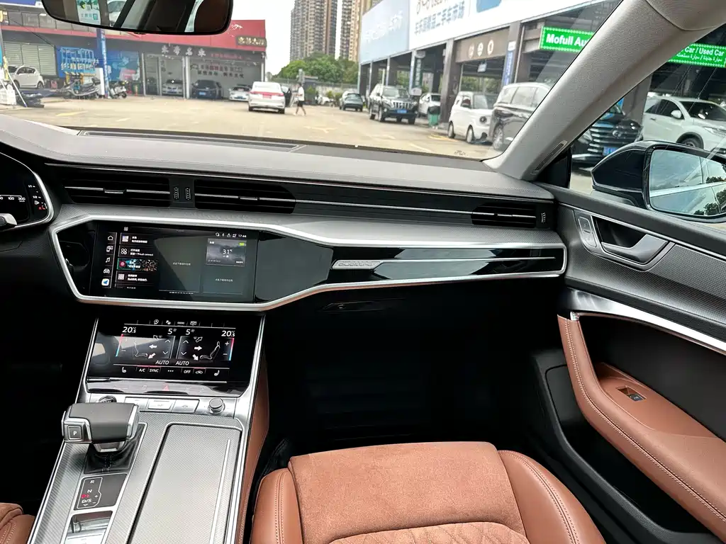 Audi A7L 2024 — фото 9